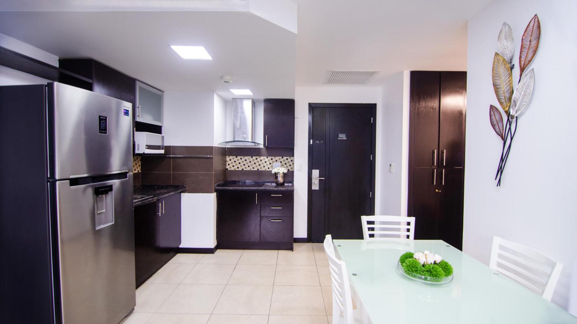 Puerto Santa Ana Luxury Suites 瓜亚基尔 外观 照片